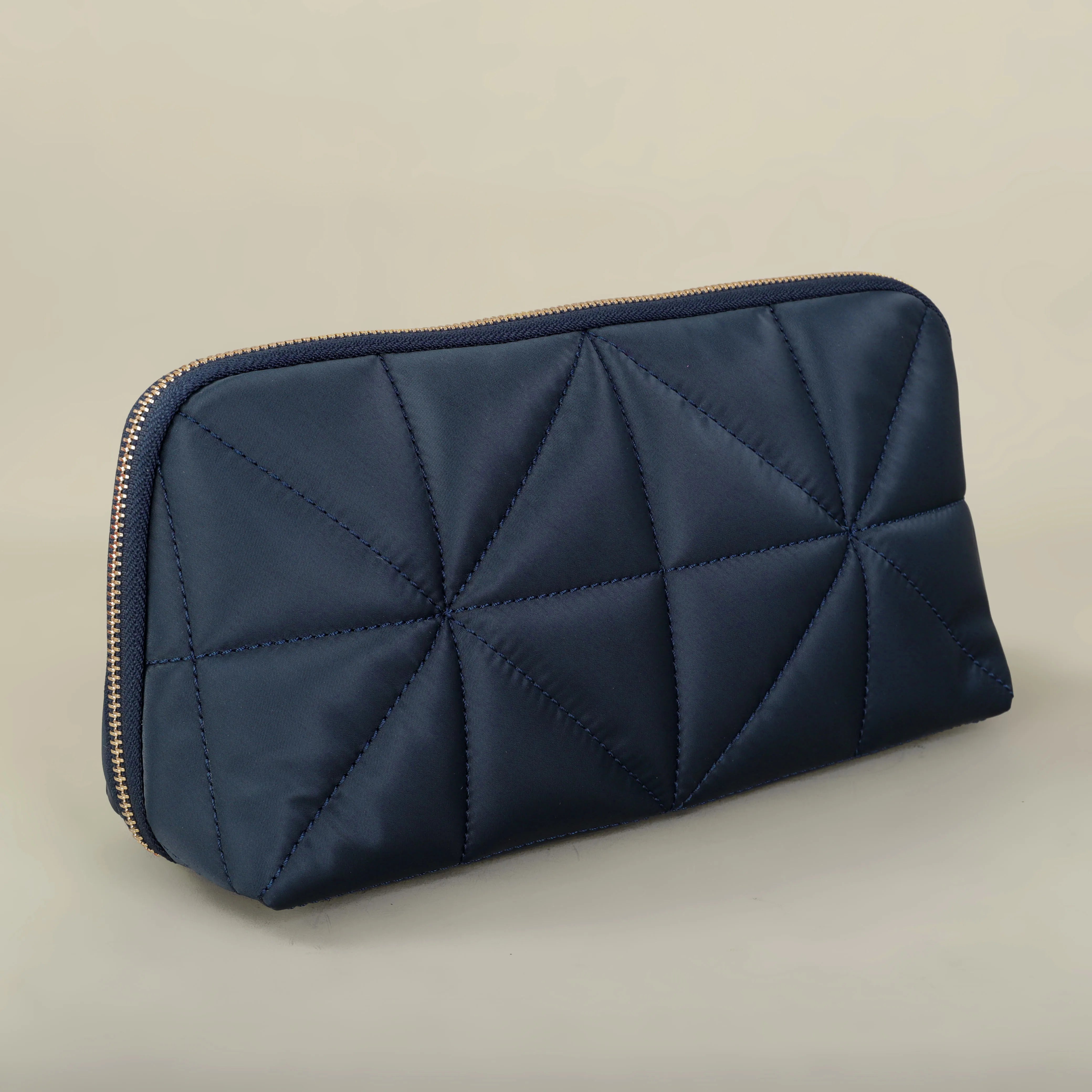 The Mira Pouch