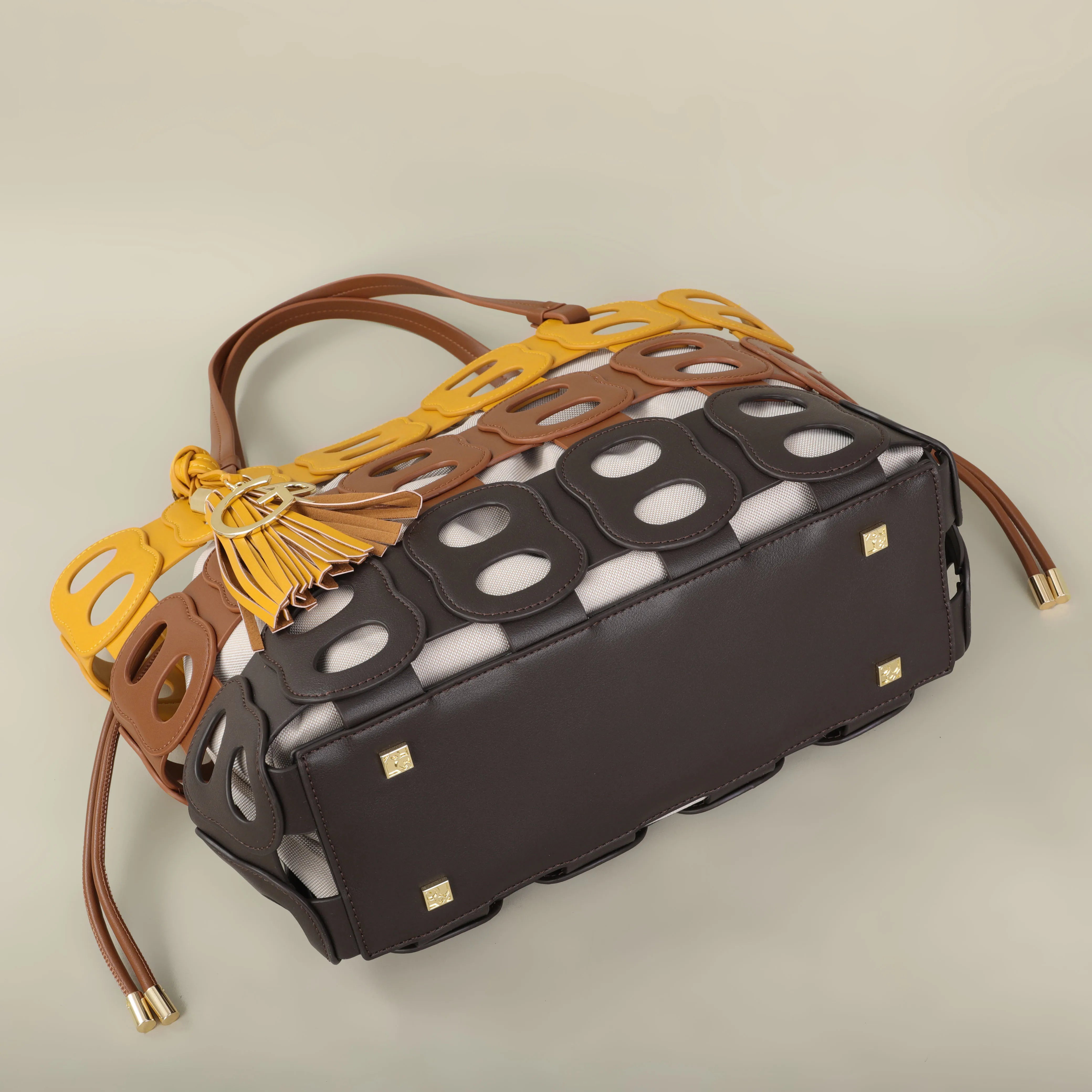 The Elara Shoulder Bag