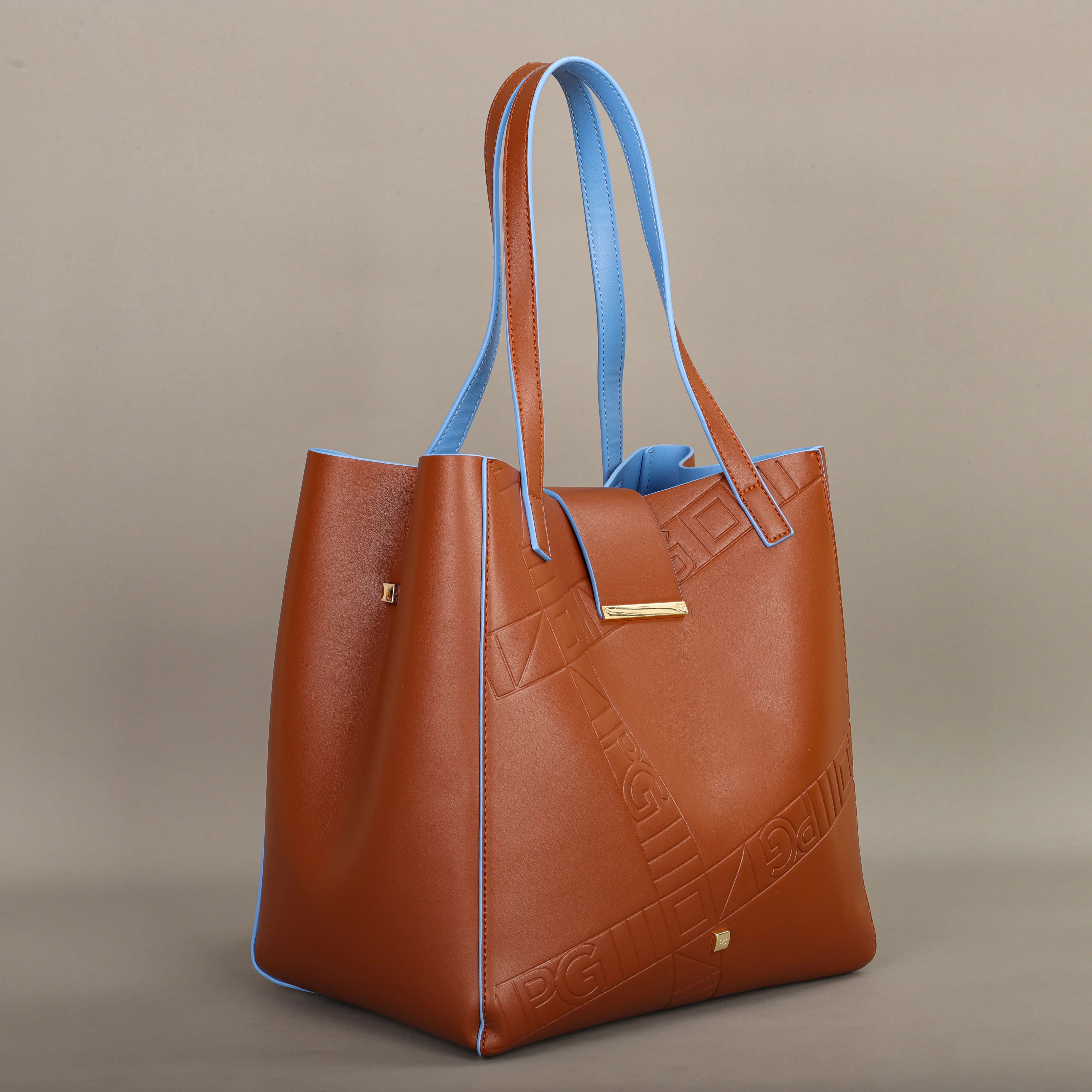 The Aria Shoulder Bag