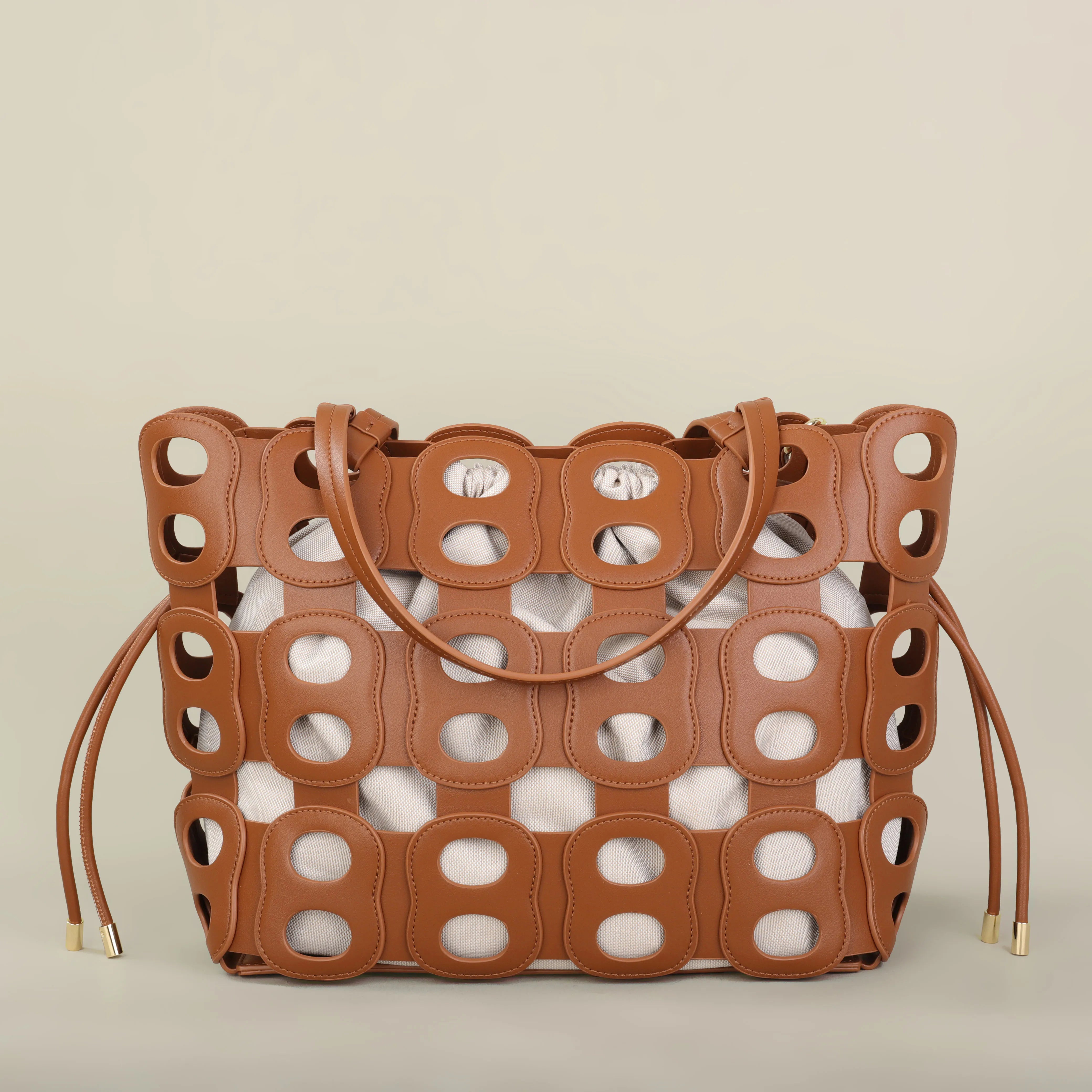 The Elara Shoulder Bag