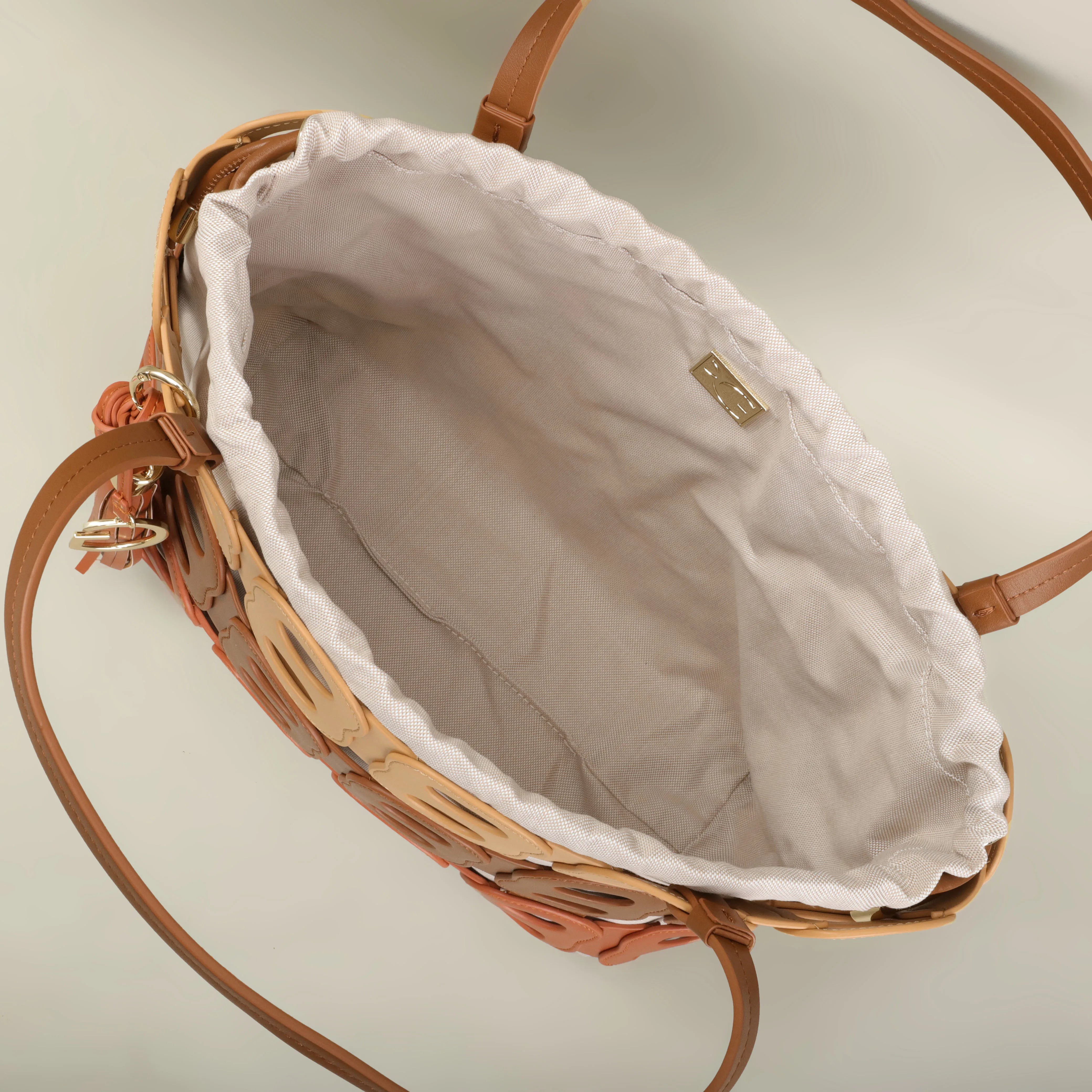 The Elara Shoulder Bag