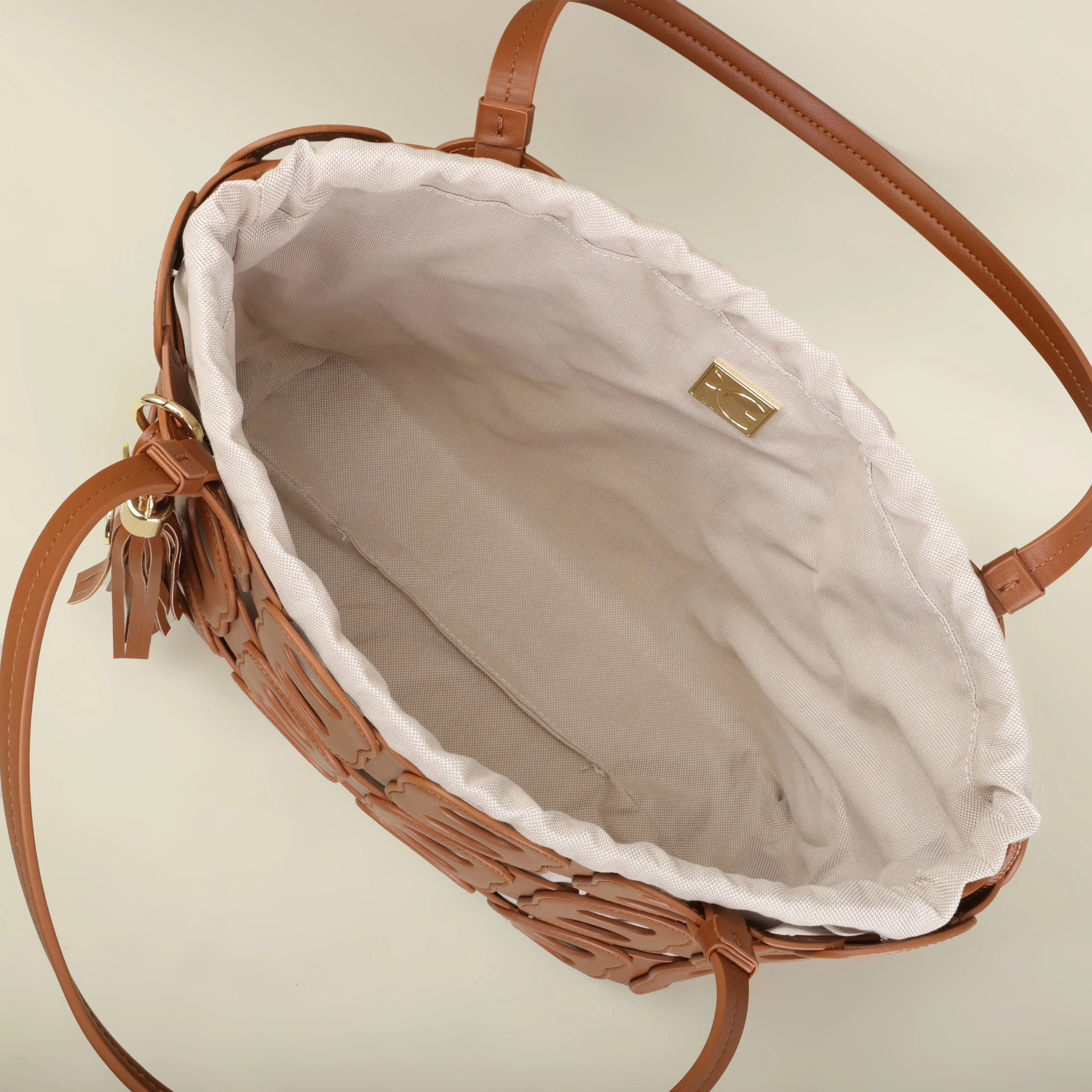 The Elara Shoulder Bag